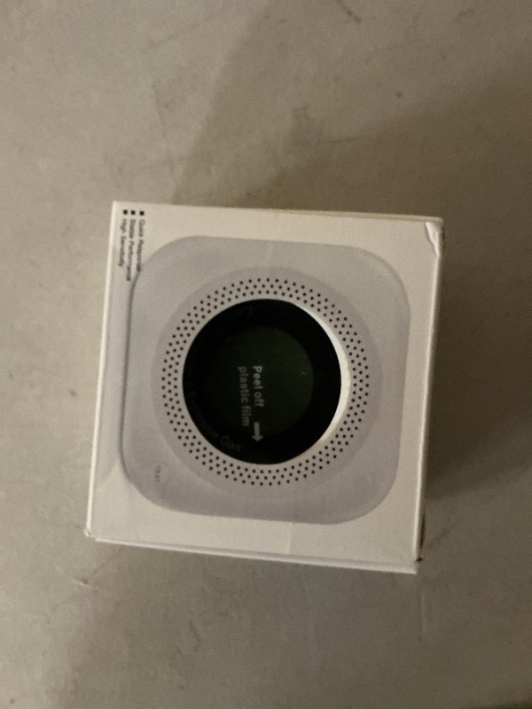 Photo 1 of 4-in-1 Carbon Monoxide & Natural Gas Leak Detector, Foldable Plug-in CO/Gas Alarm with Temperature & Humidity Display for Home, Apartment, RV