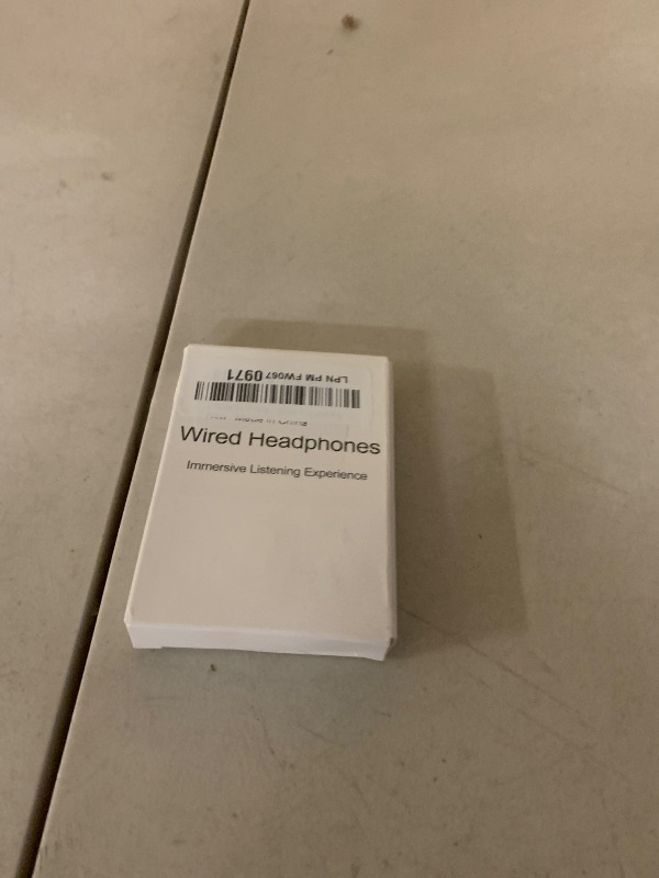 Photo 1 of 2 Packs Earbuds for iPhone Wired Headphones with Built-in Microphone & Volume Control HiFi Stereo Noise Reduction Wired Earphones for iPhone 14/13/12/11/XR/XS/X/8/7/SE All iOS, Plug and Play, White