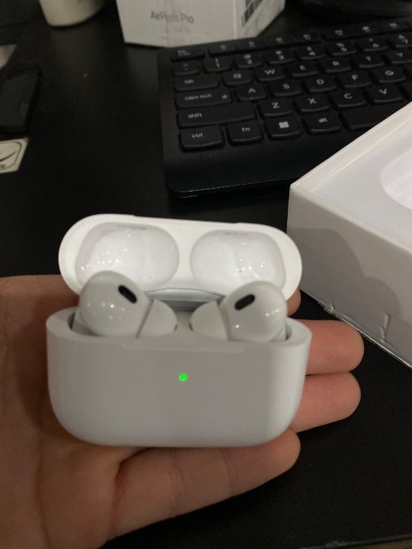 Photo 1 of LEFT SIDE NONFUNCTIONAL ---------------------------------Apple AirPods Pro (2nd Generation) Wireless Ear Buds with USB-C Charging, Up to 2X More Active Noise Cancelling Bluetooth Headphones, Transparency Mode, Adaptive, Personalized Spatial Audio, White
