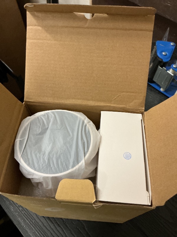 Photo 1 of [Built-in Apps & 2026 Upgraded] Mini Projector with WiFi 6 and Bluetooth 5.4 Support 4K 1080P Auto Keystone 180° Rotatable Projector Portable Compatibile with HDMI/TV Stick/Memory Stick/Laptop, White