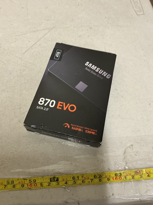 Photo 1 of SAMSUNG 870 EVO 4TB 2.5 Inch SATA III Internal SSD (MZ-77E4T0B/AM) , Black