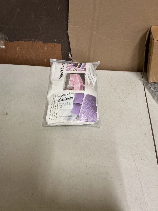 Photo 1 of 2 Pack Microfiber Zipper Pillowcases, Soft Comfortable Not Shrink White Pillow Case, Standard Pillow Cases Set of 2 (20x26 Inches)