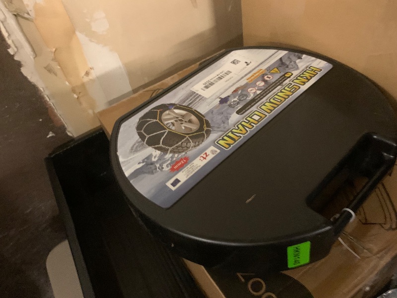 Photo 1 of Auto Tightening Snow Chains Tire Chains For Cars Suv Pickup Trucks - Auto Tightening 1 Min Quick Fit AND Easy Installation, Reusable Universal Emergency Traction Snow Chains - Set of 2?HKN140?