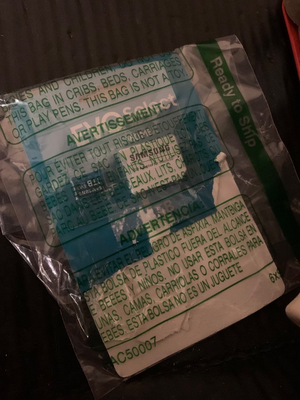 Photo 1 of Samsung EVO Select microSD Memory Card + Adapter, 1TB microSDXC, Up-to 160 MB/s, 4K UHD, UHS-I, C10, U3, V30, A2, for Mobile Phone, Smartphones, Nintendo-Switch, and Tablets (MB-ME1T0SA/AM)