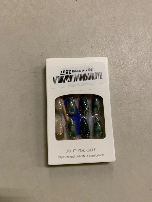 Photo 1 of 24 Pcs Green Press on Nails Short Almond Nail Tips,YEFIUO Acrylic Nail Kit Fake Nails Press ons Glue on Nails Artificial French False Nails Marble Texture Gilded Stick on Nail Art Design for Women