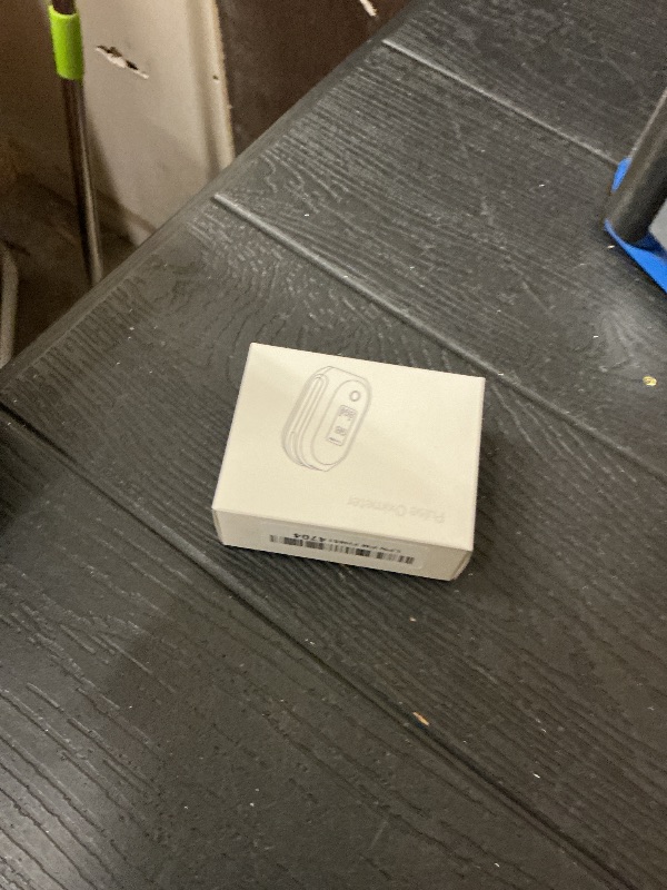 Photo 1 of Vibeat Rechargeable Oxygen Meter Finger Pulse Oximeter, Bluetooth Fingertip Blood Oxygen Saturation Monitor with Pulse Rate, Batteries and Lanyard Included, Free APP