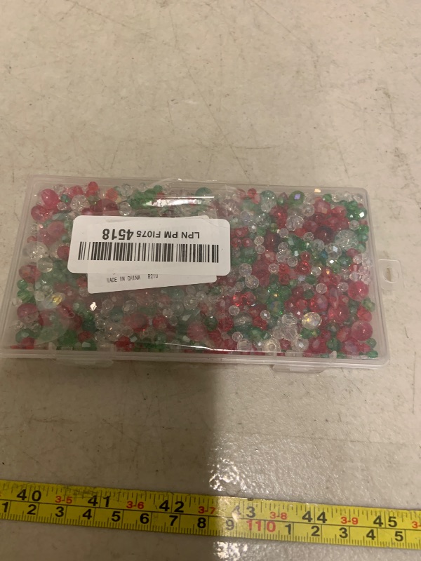 Photo 1 of 1000pcs Christmas Glass Beads for Jewelry Making Assorted Crystal Beads for DIY Crafts Bracelets Necklaces Earrings and Christmas Decorations Ornament Kits?Red Green White?