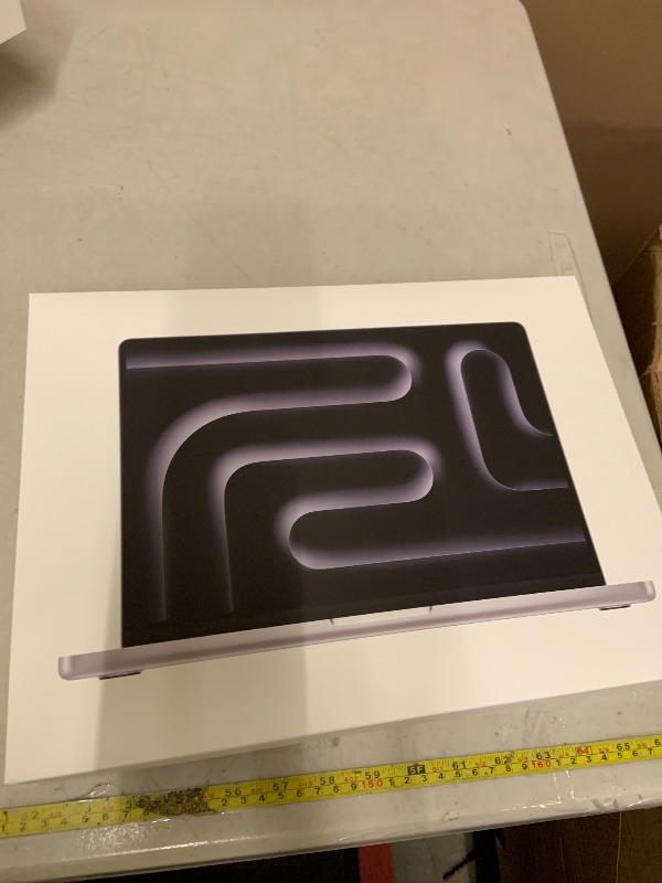 Photo 1 of Apple 2025 MacBook Pro Laptop with M5 chip with 10?core CPU and 10?core GPU: Built for Apple Intelligence, 14.2-inch Liquid Retina XDR Display, 16GB Unified Memory, 512GB SSD Storage; Silver