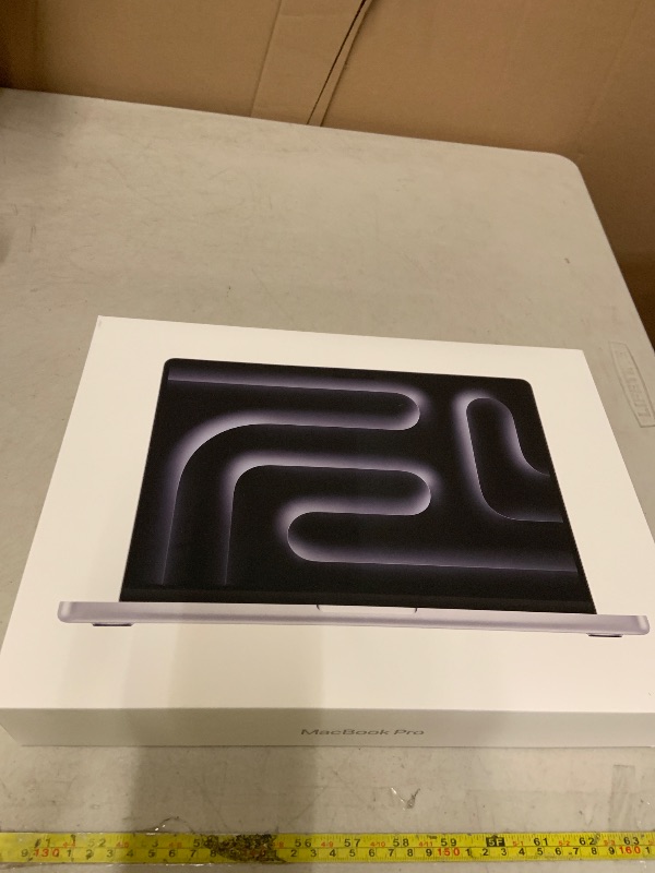 Photo 1 of Apple 2025 MacBook Pro Laptop with M5 chip with 10?core CPU and 10?core GPU: Built for Apple Intelligence, 14.2-inch Liquid Retina XDR Display, 24GB Unified Memory, 1TB SSD Storage; Silver