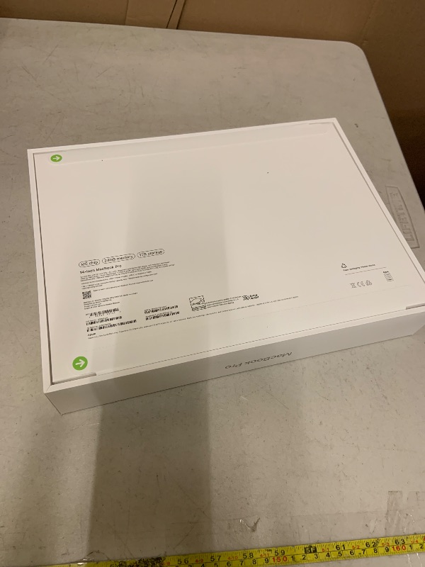 Photo 1 of Apple 2025 MacBook Pro Laptop with M5 chip with 10?core CPU and 10?core GPU: Built for Apple Intelligence, 14.2-inch Liquid Retina XDR Display, 24GB Unified Memory, 1TB SSD Storage; Silver