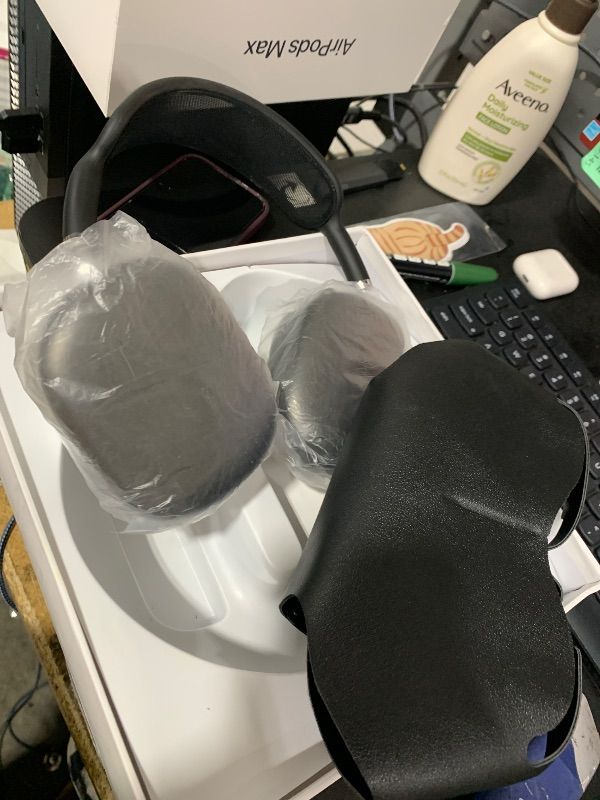 Photo 5 of Apple AirPods Max Wireless Over-Ear Headphones, Pro-Level Active Noise Cancellation, Transparency Mode, Personalized Spatial Audio, USB-C Charging, Bluetooth Headphones for iPhone - Midnight