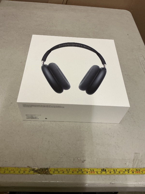 Photo 1 of Apple AirPods Max Wireless Over-Ear Headphones, Pro-Level Active Noise Cancellation, Transparency Mode, Personalized Spatial Audio, USB-C Charging, Bluetooth Headphones for iPhone - Midnight