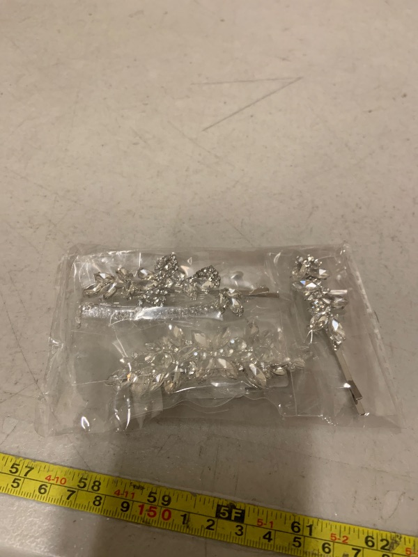 Photo 1 of 4 Pcs Rhinestone Hair Clips Wedding hair Accessories Crystal Bobby Pins Leaf Flower Silver Hairpin Elegant Barrette Pin for Brides Bridesmaids Flower Girls