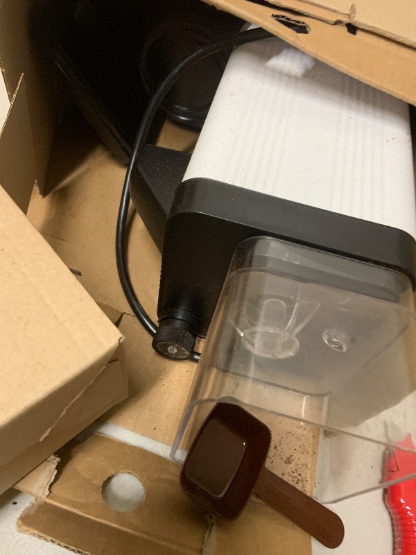 Photo 1 of Technivorm Moccamaster 49522 KM5 Burr Coffee Grinder, Matte White