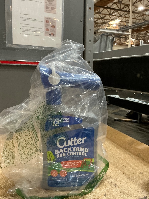 Photo 1 of *ONLY 1* Cutter Backyard Bug Control Spray Concentrate (2 Pack), Kills Mosquitoes, Fleas & Listed Ants, 32 fl Ounce