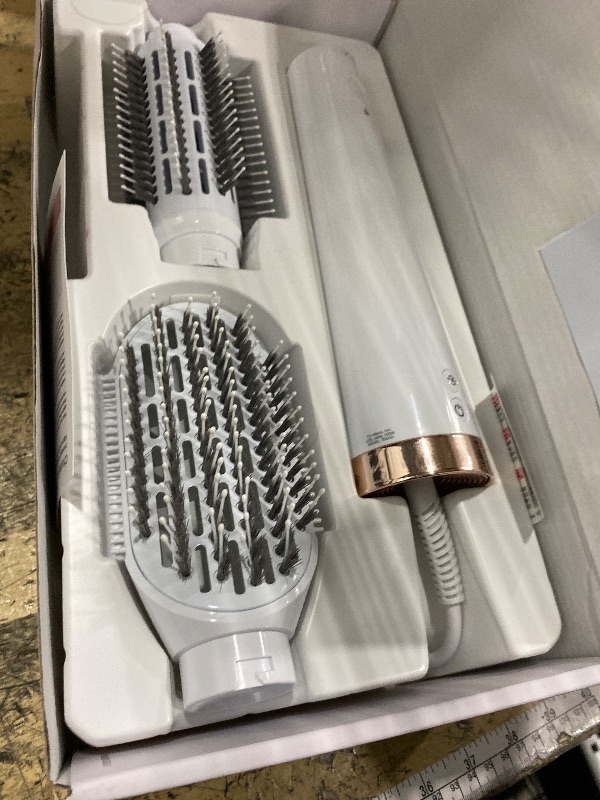 Photo 1 of "T3 AireBrush Duo Interchangeable Hot Air Blow Dry Brush with Two Attachments ? Includes 15 Heat and Speed Combinations, T3 IonFlow Technology, Volume Booster Switch, Lock-in Cool Shot"