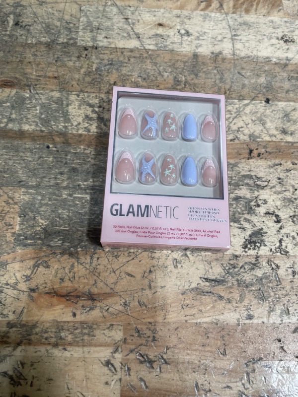 Photo 1 of **PARTIAL SET MISSING ASSEMBLY PIECES** Glamnetic Press On Nails - Salty Waves | Short Almond Starfish Fake Nails with 3D Nail Art, Salon Quality Summer Nails | 15 Sizes - 30 Nail Kit with Glue