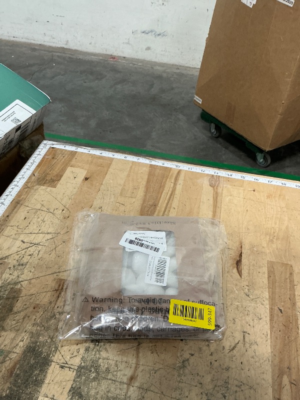 Photo 1 of 20 Pcs Floating Candles Centerpieces, 1.5 Inch Unscented Floating Candles Small Decoration for Valentine's Day, Thanksgiving, Wedding, Holiday, Parties and Home Decor