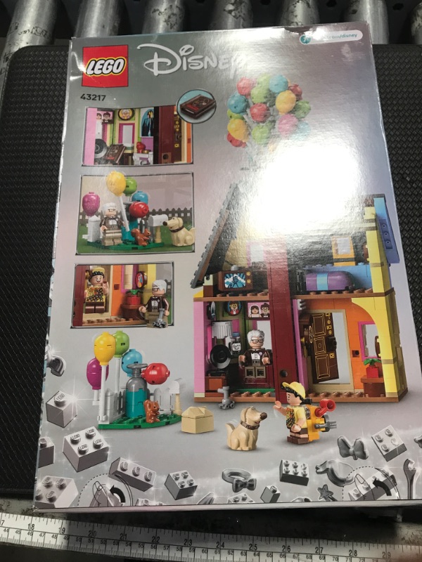 Photo 1 of ***FACTORY SEALED***
Lego Disney and Pixar ‘Up’ House, Classic Disney Celebration Building Toy Set for Kids and Movie Fans Ages 9 and Up, A Fun Gift for Disney Fans and Anyone Who Loves Creative Play, 43217