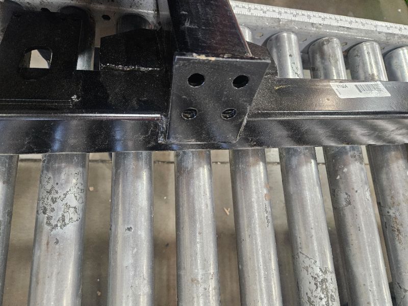 Photo 1 of ***************MISSING THE TWO SIDE PIECES AND ALL THE HARDWARE TO MOUNT THEM******************
Draw-Tite 41504 Class III/IV Max-E-Loader Trailer Hitch