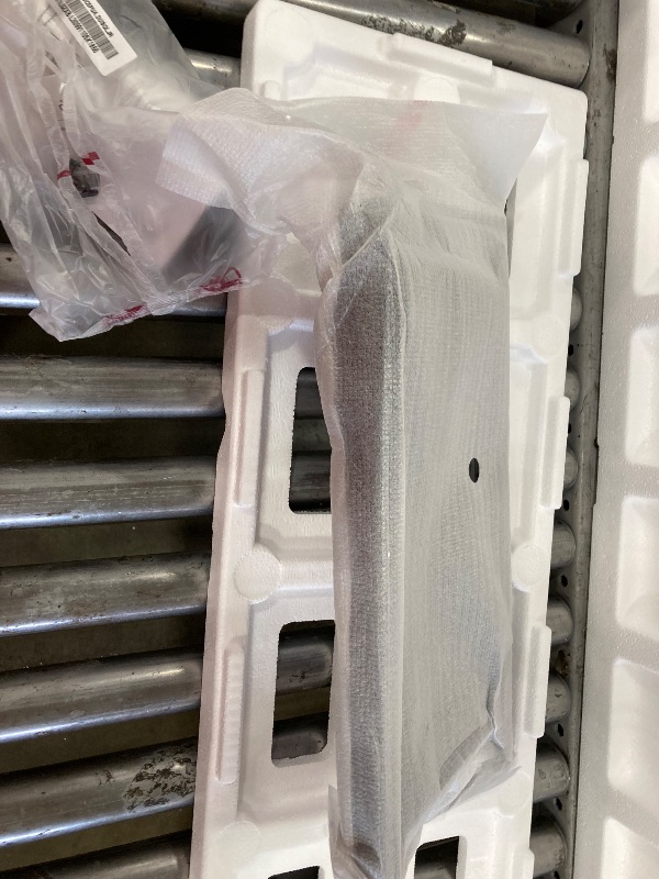 Photo 1 of *************TV HAS A FEW DEAD PIXELS*******************
LG 55-Inch Class OLED evo AI 4K C5 Series Smart TV w/Dolby Atmos, Dolby Vision, HDR10, AI Super Upscaling 4K, Filmmaker Mode, Wow Orchestra, Alexa Built-in (OLED55C5PUA, 2025)