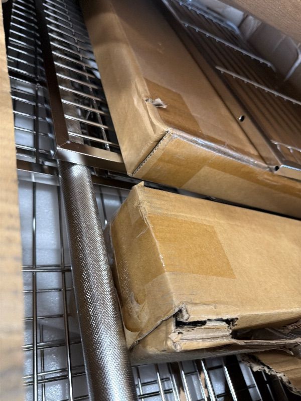 Photo 1 of ********* FOR PARTS ONLY-Side panels, top panels, trays, wheels, accessories all missing************
Prevue Pet Products Imperial Extra Large Stainless Bird Cage 3457