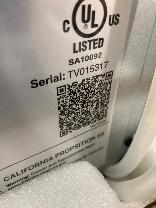 Photo 1 of ************DOES NOT MAKE ICE***************
Profile Opal 2.0 XL with 1 Gallon Tank, Chewable Crunchable Countertop Nugget Ice Maker, Scoop included, 38 lbs in 24 hours, Pellet Ice Machine with WiFi & Smart Connected, Stainless Steel