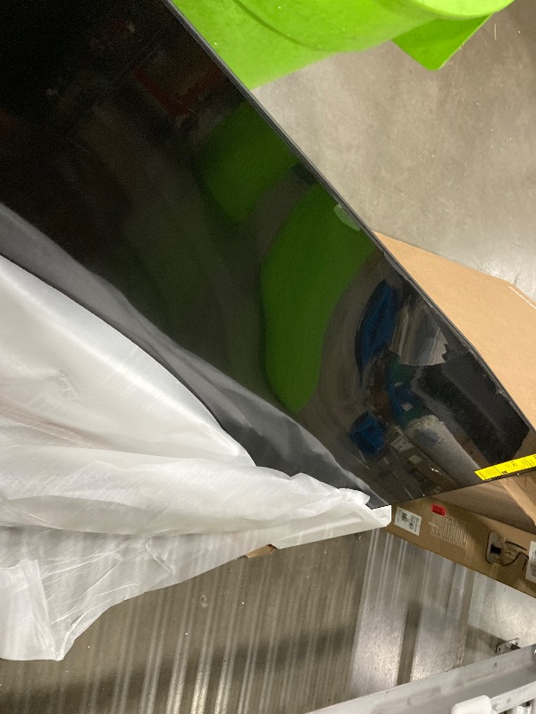 Photo 1 of **SMASHED SCREEN FINAL SALE**Samsung 65-Inch Class Crystal UHD U8000F 4K Smart TV (2025 Model) Endless Free Content, Crystal Processor 4K, MetalStream Design, Knox Security, Alexa Built-in