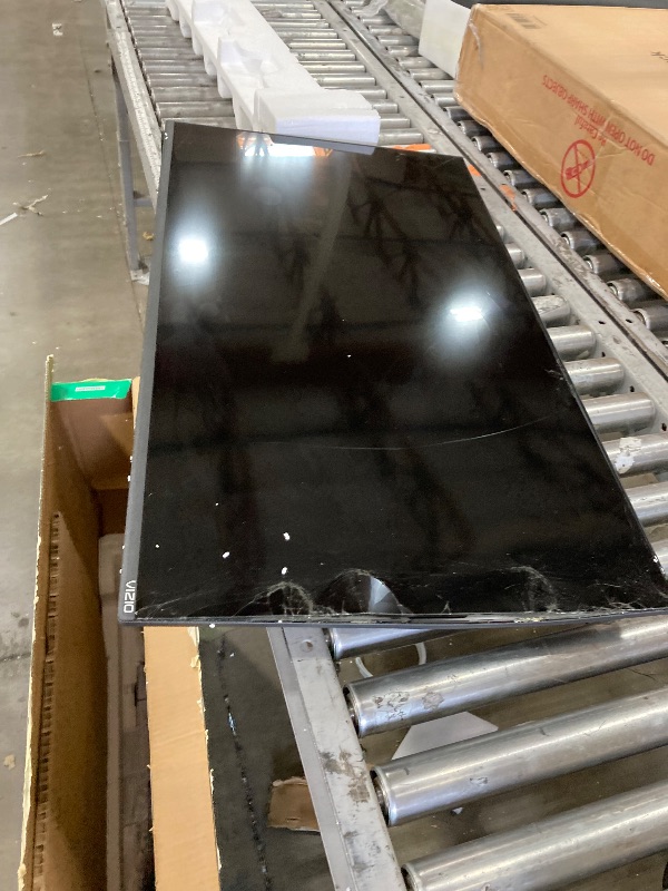 Photo 1 of **SMASHED SCREEN FINAL SALE**VIZIO 40-inch Full HD 1080p Smart TV with DTS Virtual: X, Alexa Compatibility, Google Cast Built-in, Bluetooth Headphone Capable, (VFD40M-08 New)