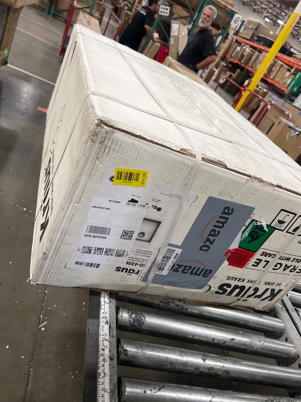 Photo 1 of ************HAS A HAIRLINE CRACK ALONG THE TOP LEFT SINK*************
KRAUS Quarza 33-inch Granite Drop-In/Undermount 50/50 Double Bowl White Kitchen Sink, KGD-433BWHITE