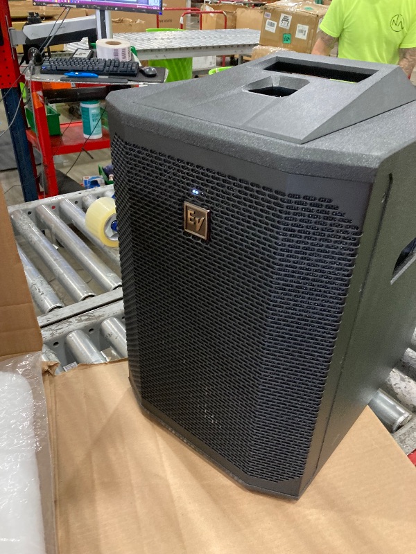 Photo 1 of **SUBWOOFER ONLY**Electro-Voice Evolve 50 1000W Powered Column Speaker Array System (Black) 