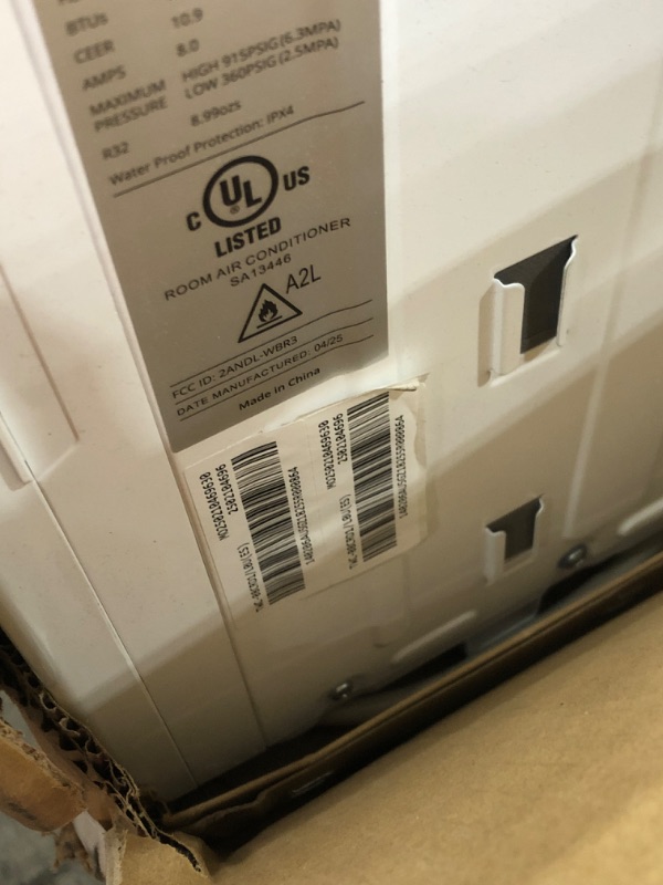 Photo 1 of ** PARTS ONLY- SEVERELY DAMAGED, SMELLS LIKE SMOKE**

 8,000 BTU Window Air Conditioner,Cool Rooms Up to 350 Sq.Ft.,Smart Window AC Unit with Smartphone App or Remote Control,3 Fan Mode,Sleep&ECO Mode,Washable Filter,for Bedroom Apartment Office,New R32