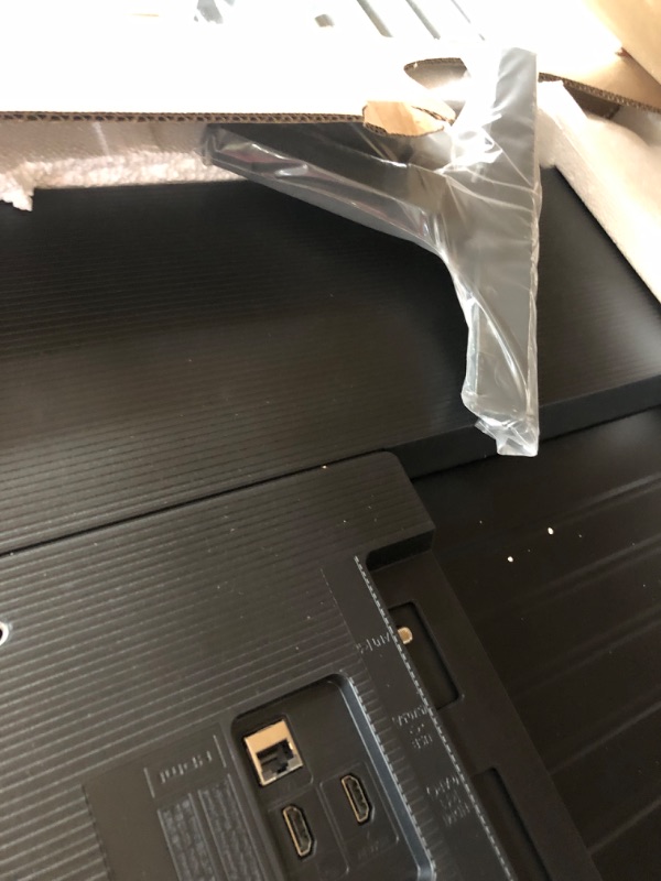 Photo 1 of *** FINAL SALE - PARTS ONLY - CRACKED SCREEN *** Samsung 70-Inch Class Crystal UHD U8000F 4K Smart TV (2025 Model) Endless Free Content, Crystal Processor 4K, MetalStream Design, Knox Security, Alexa Built-in