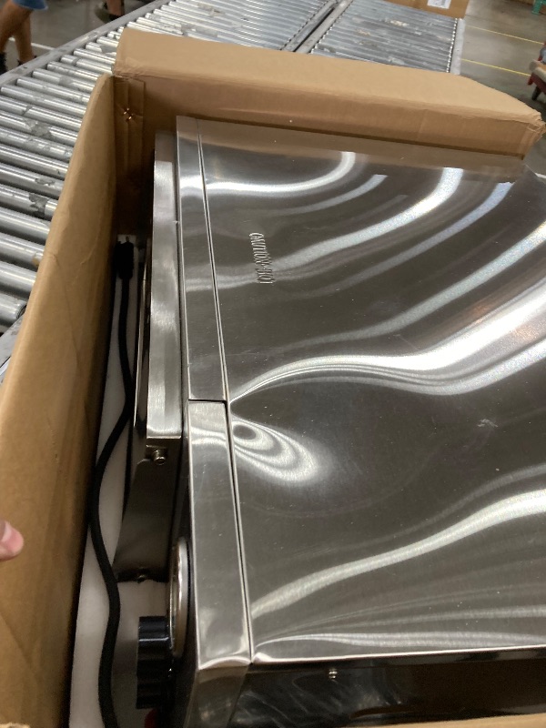 Photo 1 of (MAJOR DAMAGED SEE NOTES) VEVOR Electric Pizza Oven, 18-Inch Commercial Pizza Ovens, 842°F Max Temp, 1740W Large Pizza Oven Countertop with Temp & Time Control, Built in Thermometer Indoor Pizza Maker for Restaurant Home Use