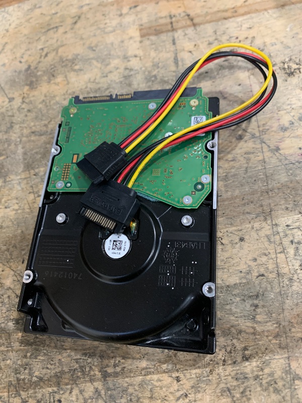 Photo 1 of **PARTS ONLY**
HGST Ultrastar He10 | HUH721010ALE604 | 0F27473 | 512e | 2.5M MTBF | 10TB SATA 6.0Gb/s 7200 RPM 256MB Cache 3.5" | Helium Platform Enterprise Hard Disk Drive