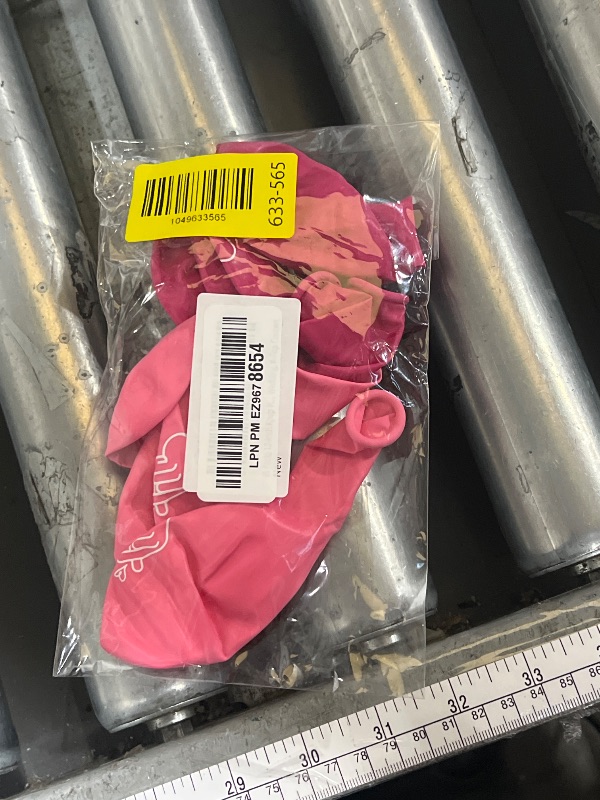 Photo 1 of (6 Pack) 12 Inch Latex Balloons Korean Finger Heart Symbol Kpop Merchandise For Birthday, Party, Wedding, K-Pop Concert, Pink