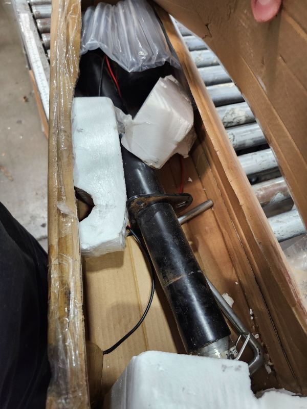 Photo 1 of **************HEAVILY USED AND MISSING REMOTE*********************
SEALIGHT 5000lb Electric Trailer Jack with Remote Control?Range up to 30 Meters, 9.84"-33.85" Lift Electric Tongue Jack with 12V DC & LED Light, Power Jack for A-Frame, Utility and RV Trai