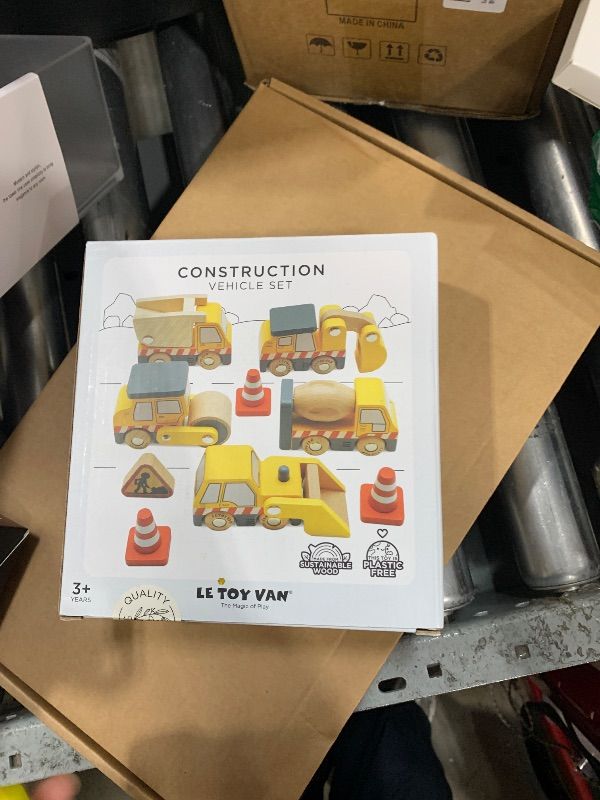 Photo 1 of Le Toy Van Wooden Construction Vehicles Set