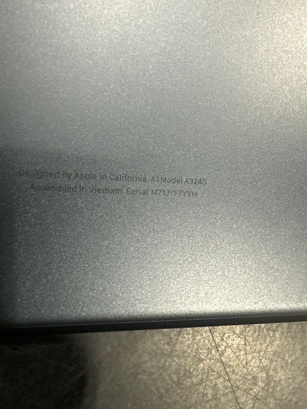 Photo 1 of *** PARTS ONLY - UNFUNCTIONAL - LOCKED *** Apple 2025 MacBook Air 13-inch Laptop with M4 chip: Built for Apple Intelligence, 13.6-inch Liquid Retina Display, 16GB Unified Memory, 256GB SSD Storage, 12MP Center Stage Camera, Touch ID; Midnight (check notes