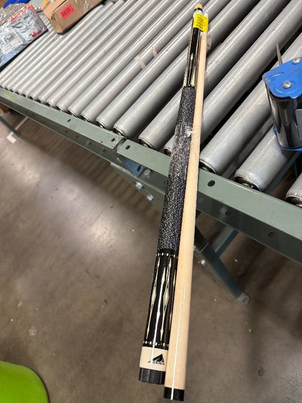 Photo 1 of ***STOCK PHOTO FOR REFERENCE ONLY***McDermott Lucky L22 Pool Cue