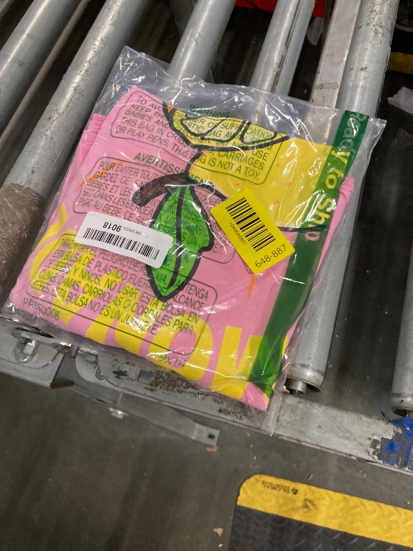 Photo 1 of ***PINK*** Lemonade Crew Lemon Lover Gift T-Shirt pink M