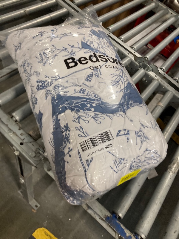 View 2 of Bedsure King Comforter Set - Infinity Blue Bed Set, 3 Pieces Cute Floral Bedding, 1 Soft Reversible Botanical Flowers Comforter and 2 Pillow Shams