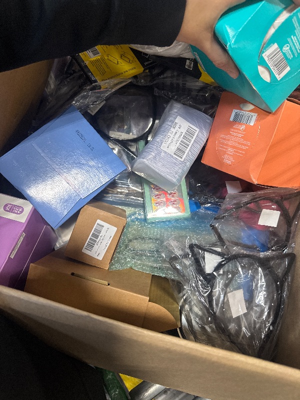 Photo 1 of ***ITEMS MIXED, FINAL SALE***/ ***ITEMS MIXED, FINAL SALE***