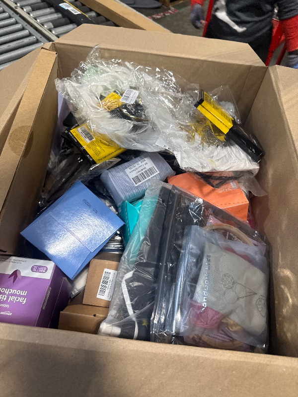 Photo 1 of ***ITEMS MIXED, FINAL SALE***/ ***ITEMS MIXED, FINAL SALE***