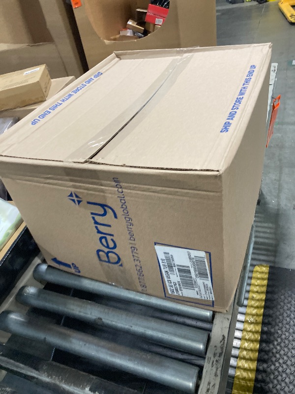 Photo 1 of ***AS IF/ FINAL SALE - NO RETURNS****
Bulk Box of Mixed Items