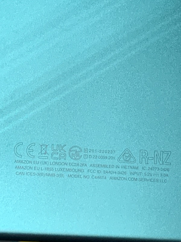 Photo 1 of ** USED/ UNTESTED *** New Amazon Kindle Scribe (64GB) - Redesigned display with uniform borders. Now write directly on books and documents. With built-in notebook summarization (Metallic Jade) - R