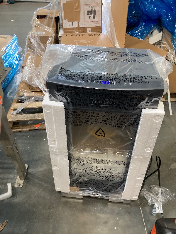 Photo 1 of ** NEW / DAMAGE MINOR *** EAST OAK 30" Electric Smoker for Outdoors | Built-in Meat Probe & Up to 6× Longer Smokes on a Single Load | Side Chip Loader for Uninterrupted Smoking | Bigger Batches with 725 sq in Cooking Area