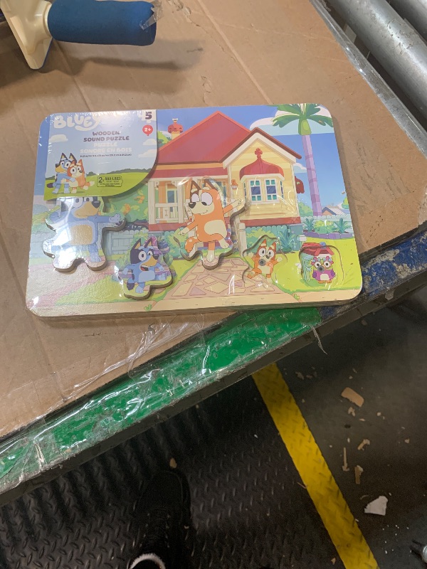 Photo 1 of **Missing Pieces - 2 Puzzle Pieces Missing**
Spin Master Games, Bluey Sound Puzzle, 5-Piece Wood Puzzle for Toddlers & Kids, Featuring Bluey & Family with Sounds, Wooden Toddler Learning Toy, Stocking Stuffer Gift Ideas for Ages 3 & Up