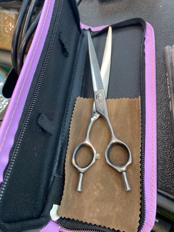 Photo 1 of *Major Damaged*
Fenice Totem Professional Curved Thinning Scissors for Dog Grooming, 30-Degree Curvature, Japanese 440C for Trimming Dogs Cats and Other Pets face and paws