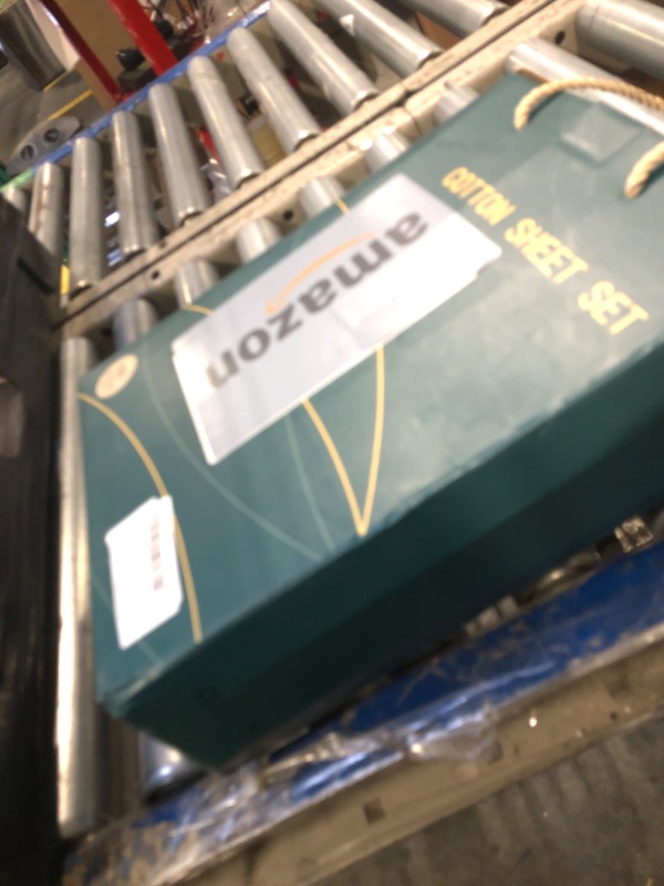 Photo 1 of **MISSING PARTS*
LBRO2M 100% Cotton Sheets Set Deep Pocket 24", 1000 Thread Count King Size 4 Piece Bed Sheet Sets Soft Comfortable Bedding All Season (King, Gray)